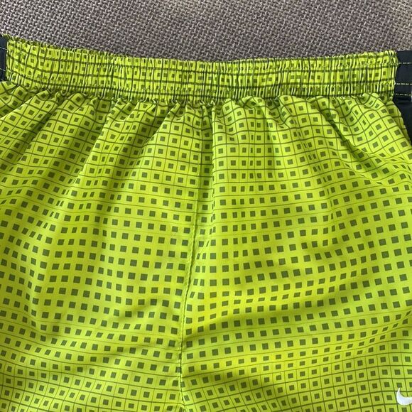 Nike Dri-Fit Neon Green Athletic Shorts Size XS - Picture 5 of 12